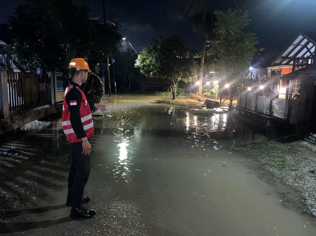 SAR Brimob Intensif Patroli dan Pantau Ketinggian Air Cegah Banjir di Balikpapan